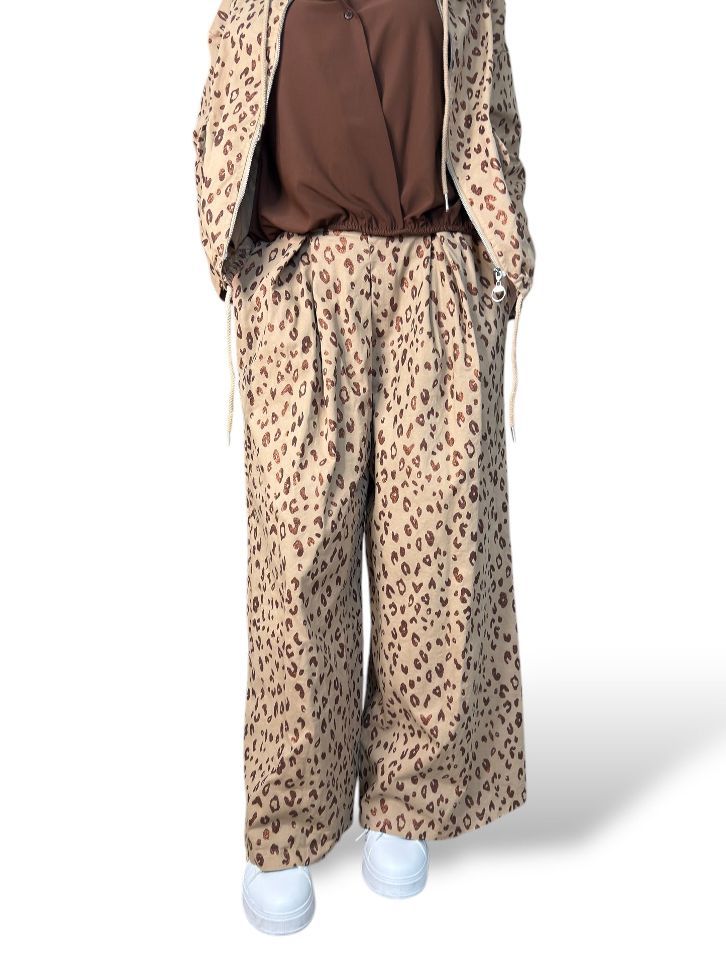 Coordinato giacca e pantaloni in cotone con pattern maculato in glitter