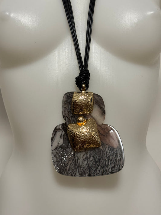 Collana Squadro