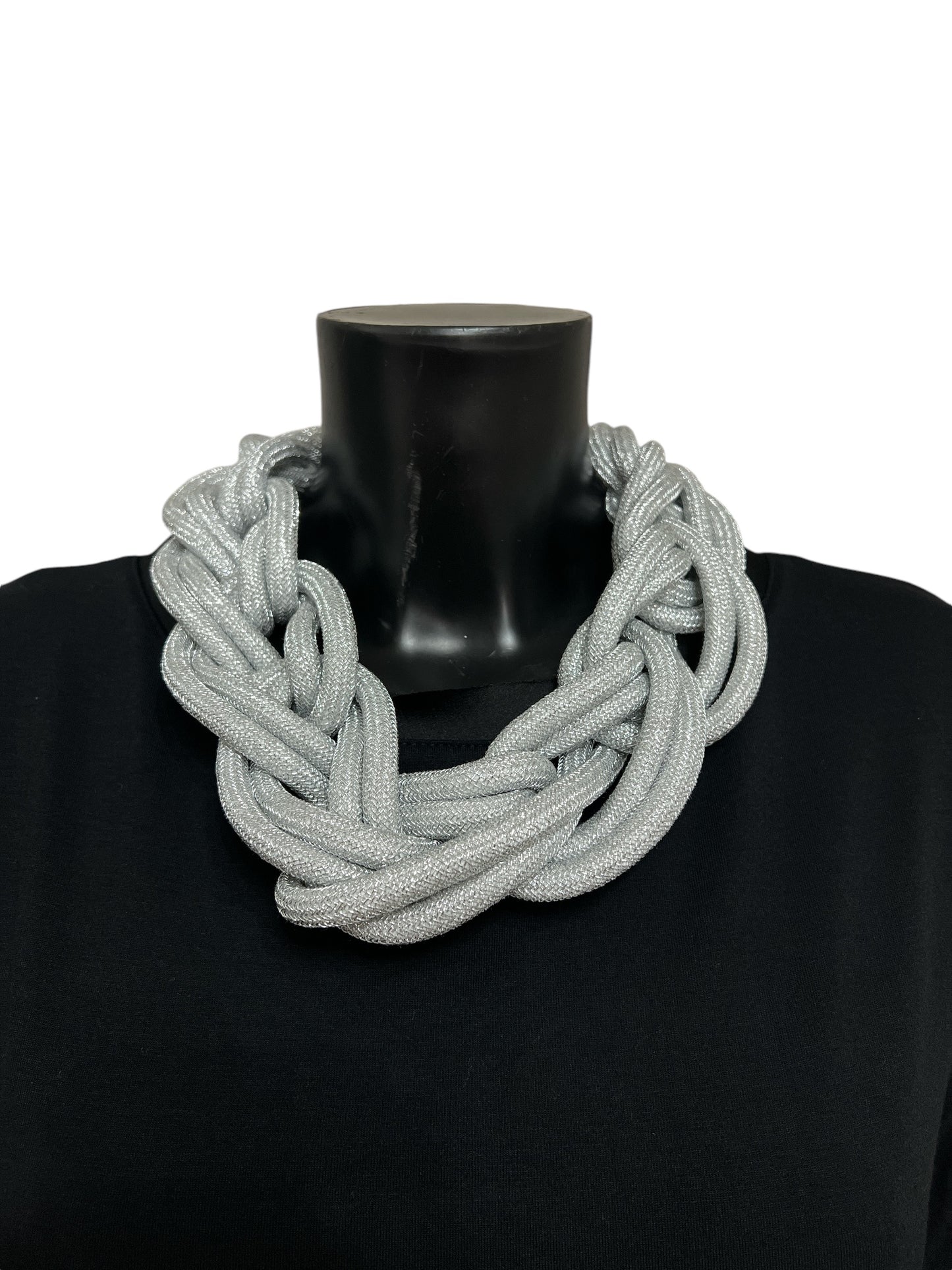Collana a treccia in filo lurex