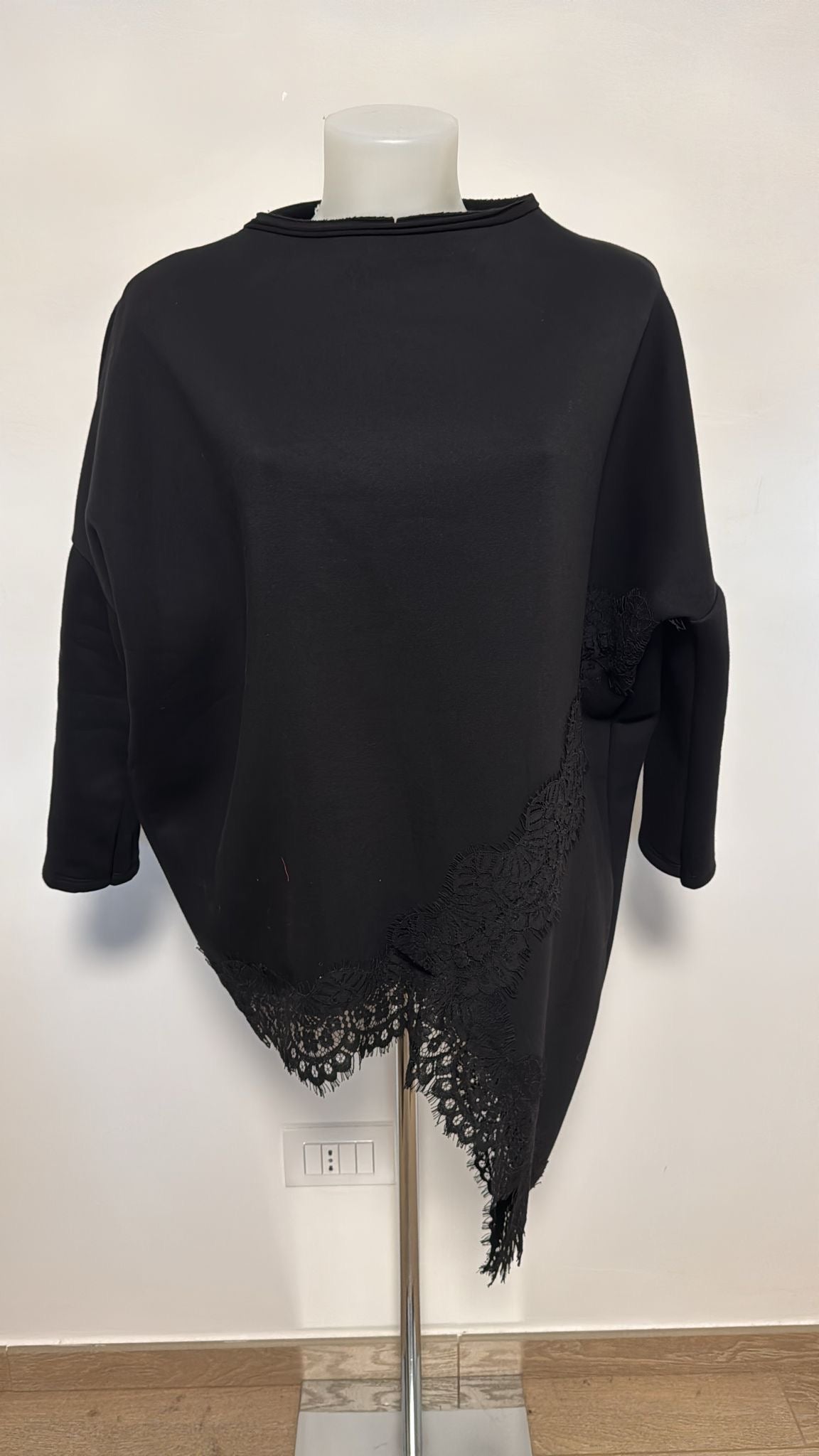 Casacca felpata con pizzo