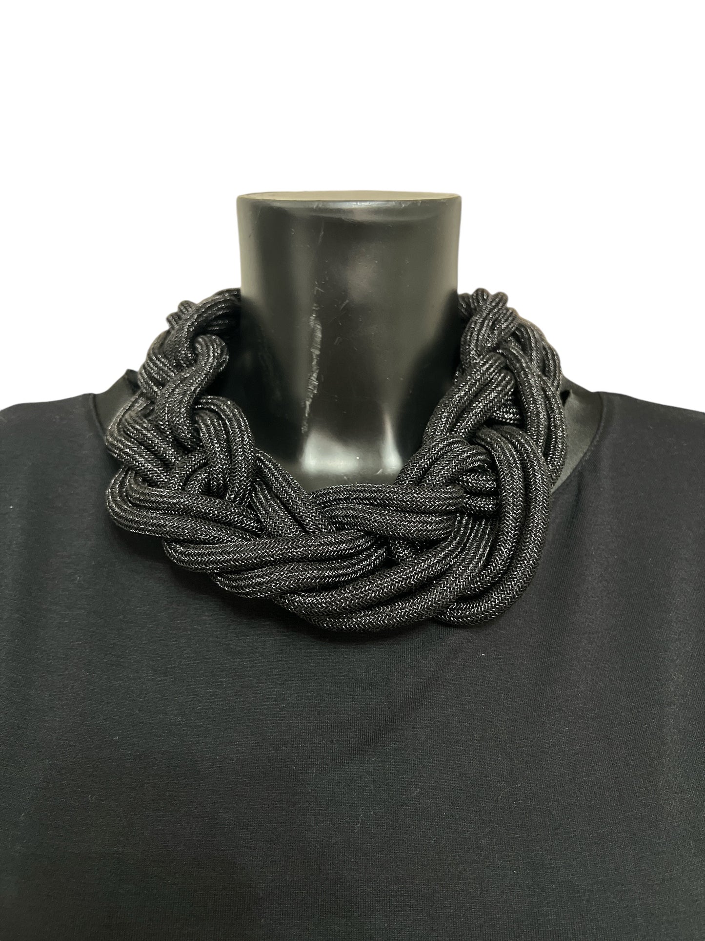 Collana a treccia in filo lurex