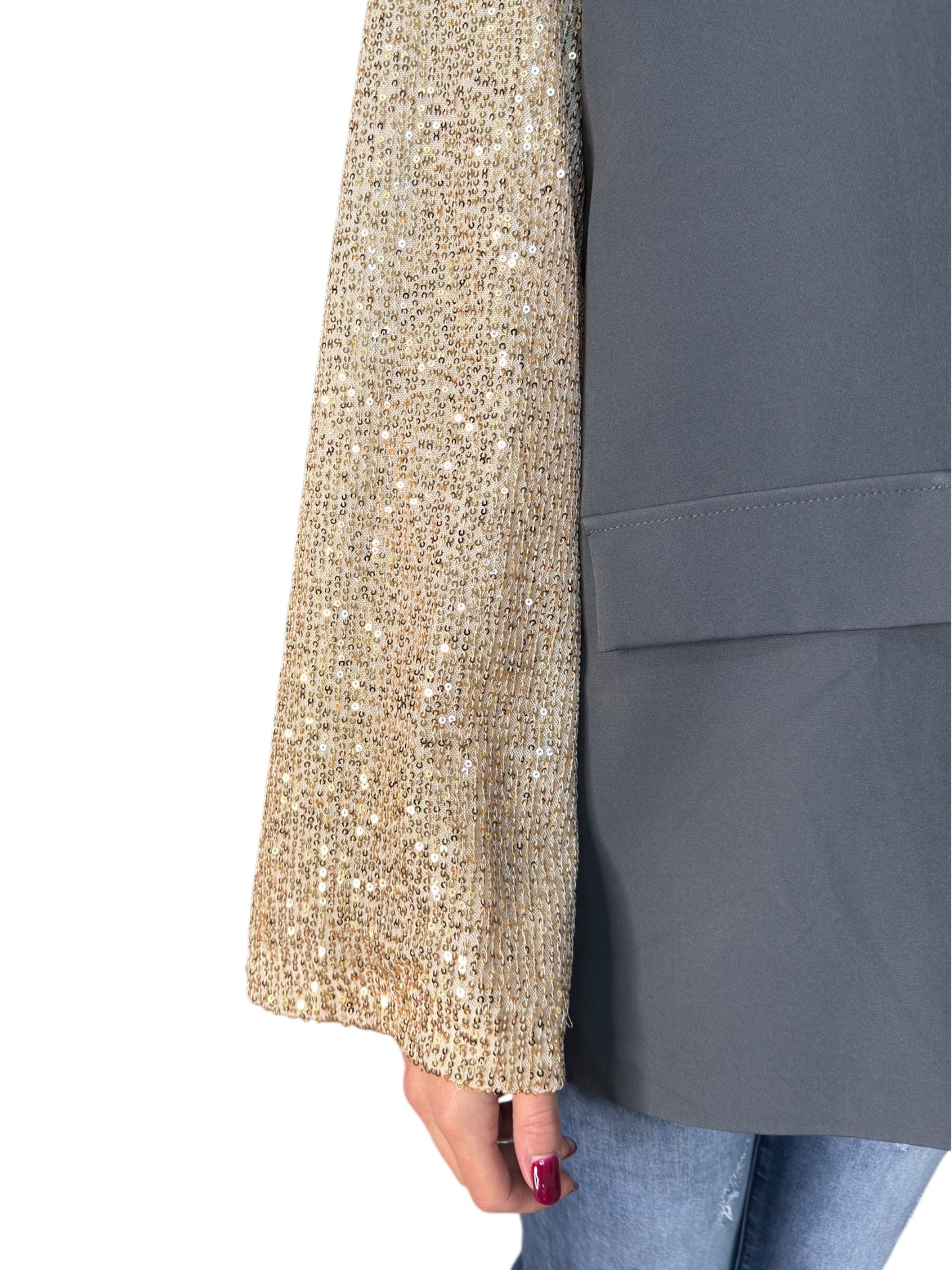 Blazer oversize con maniche a contrasto con paillettes