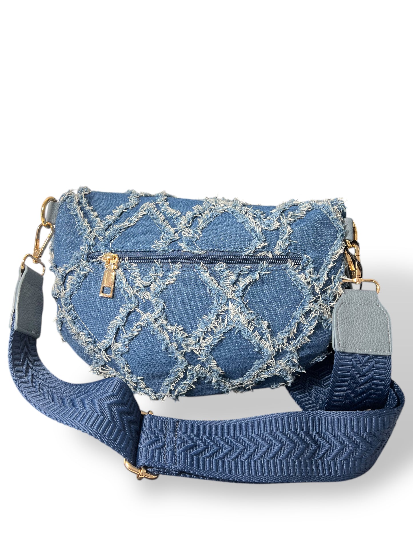 Marsupio in denim con lavorazione sfilacciata a rombi
