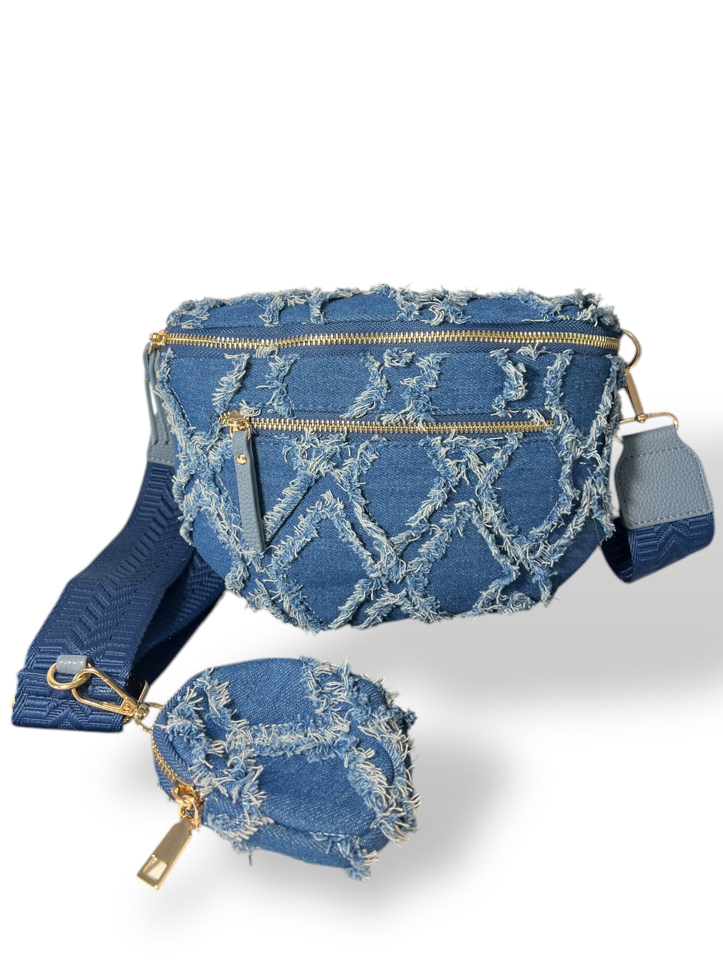 Marsupio in denim con lavorazione sfilacciata a rombi