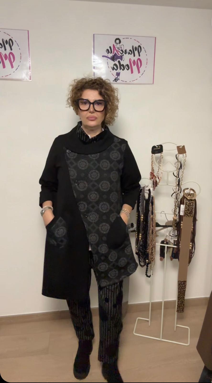 158C cappotto asimmetrico con sezione damascato