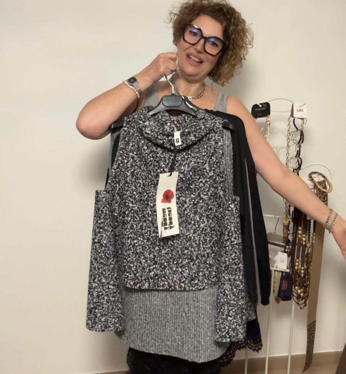 Wendy Trendy blusa asimmetrica in lana cotta