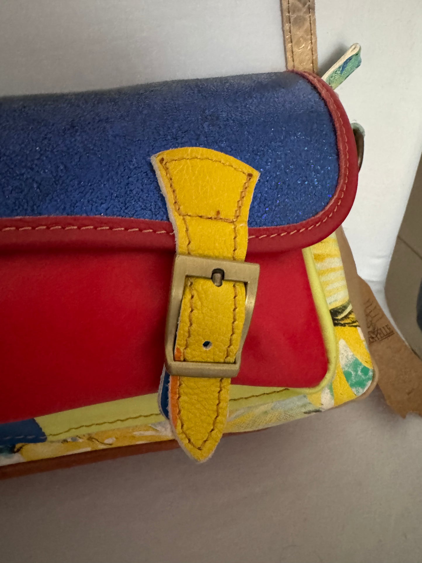 Tracolla patch pelle blu/glitter