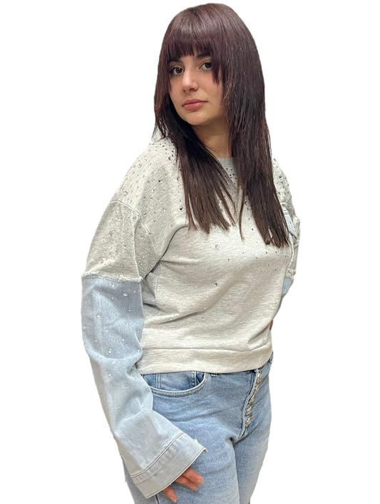 Pullover con paillettes e dettagli in jeans