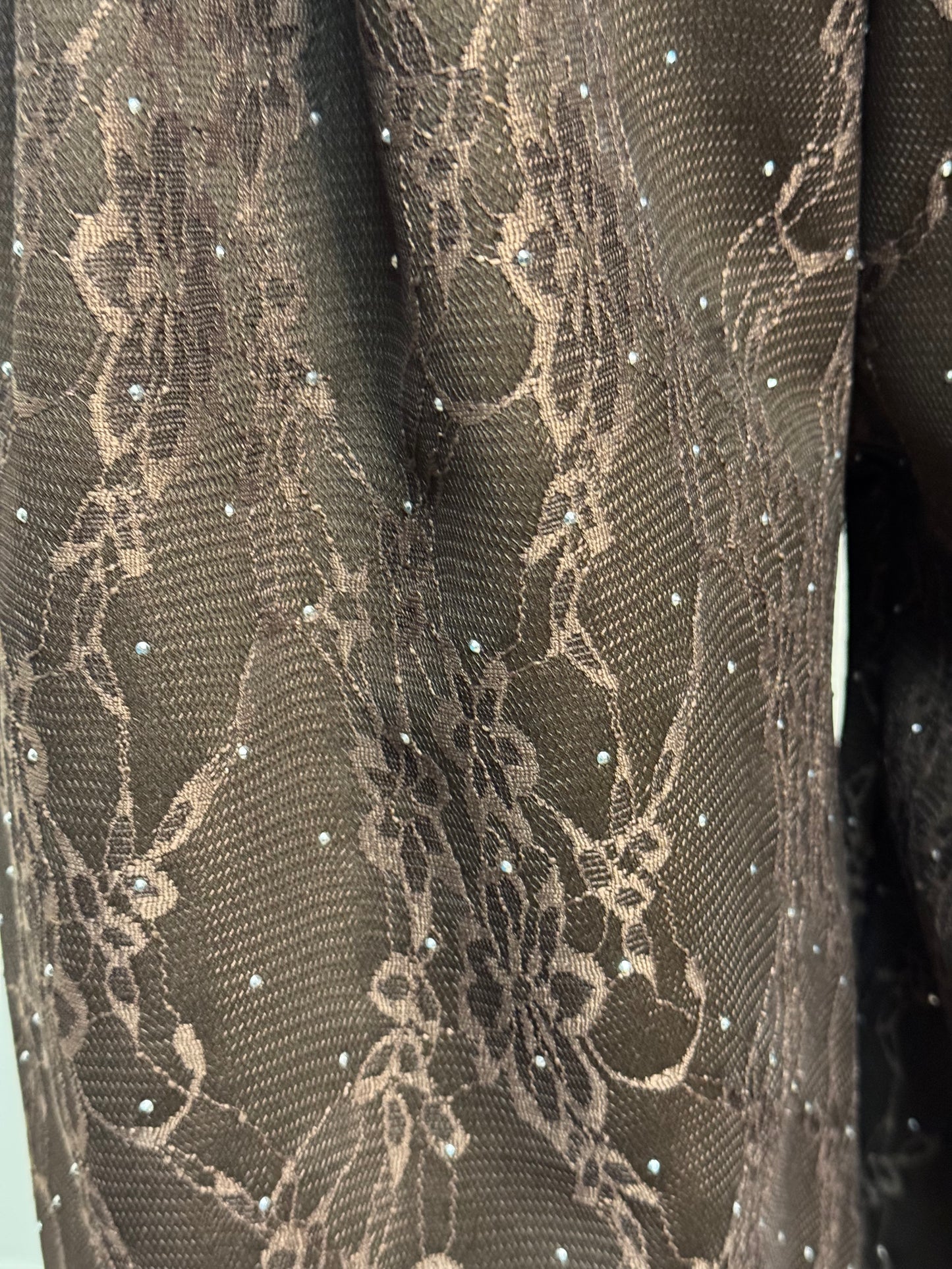 Pantalone pizzo e diamanti