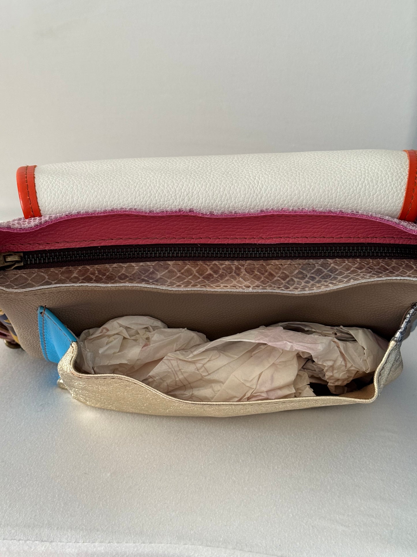 Tracolla oro/argento patch pelle