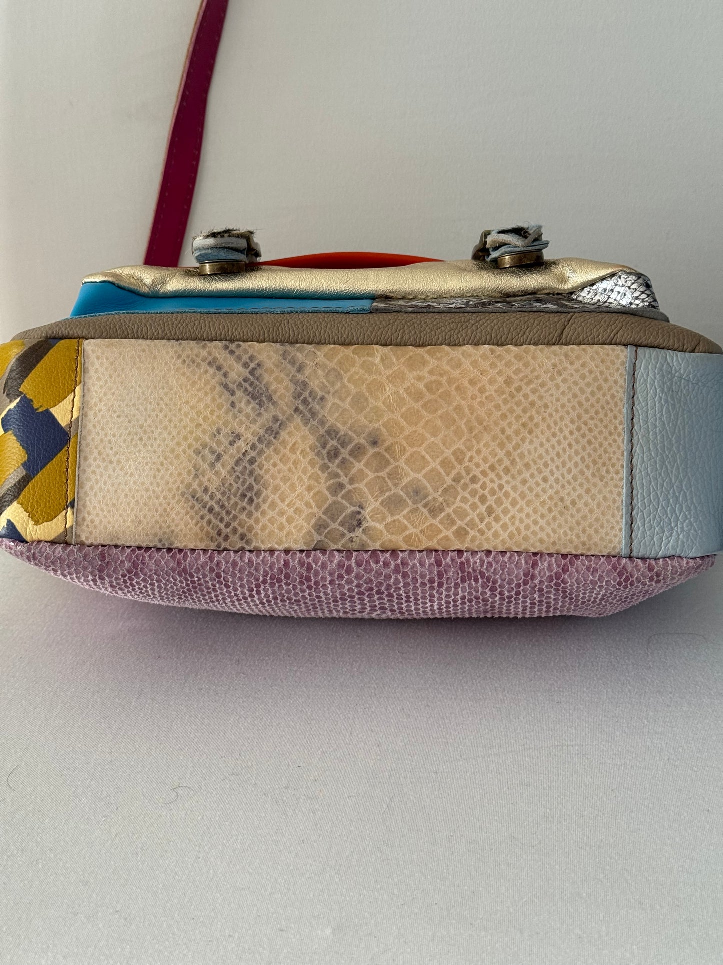 Tracolla oro/argento patch pelle