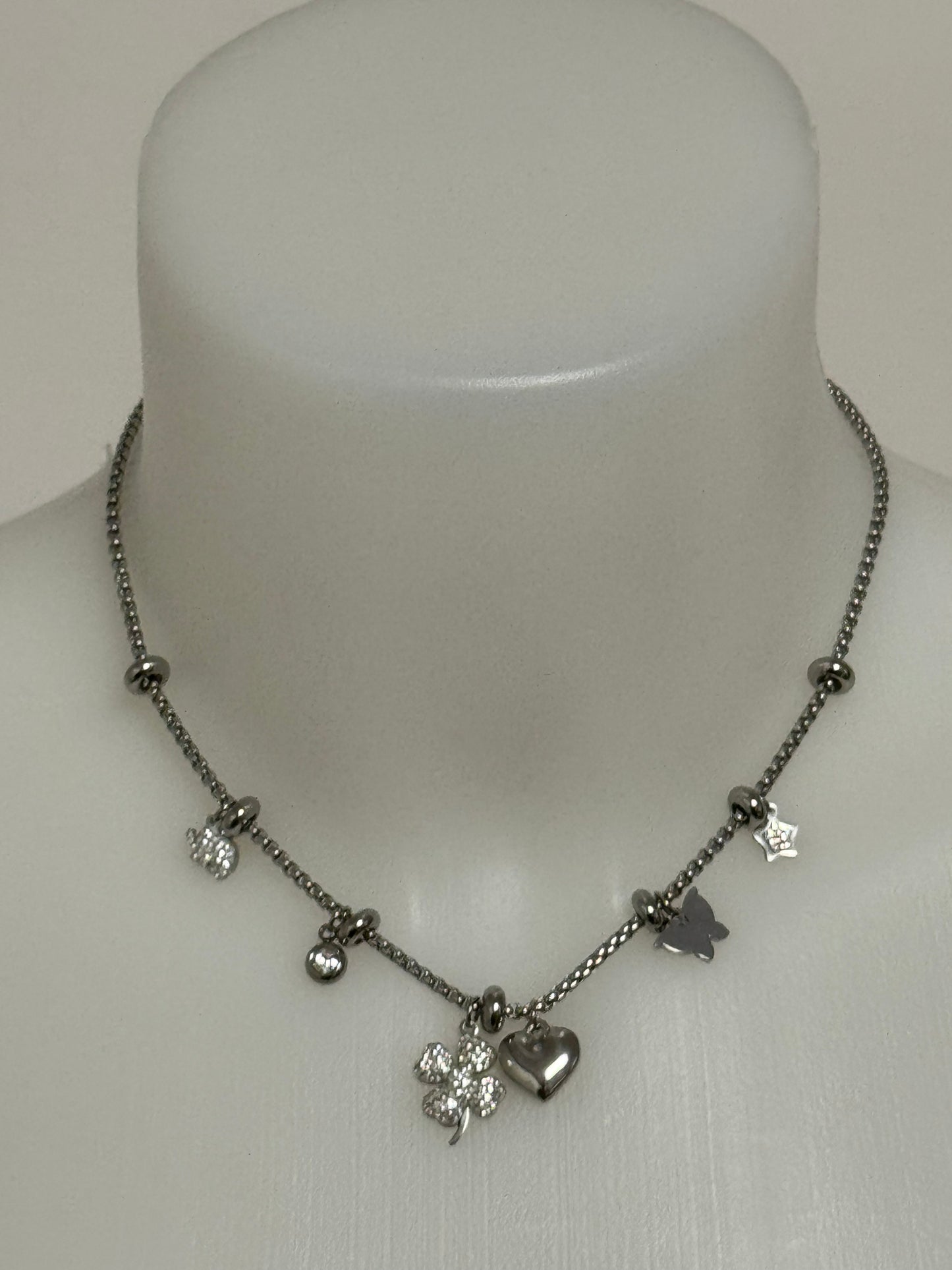 Girocollo con charme