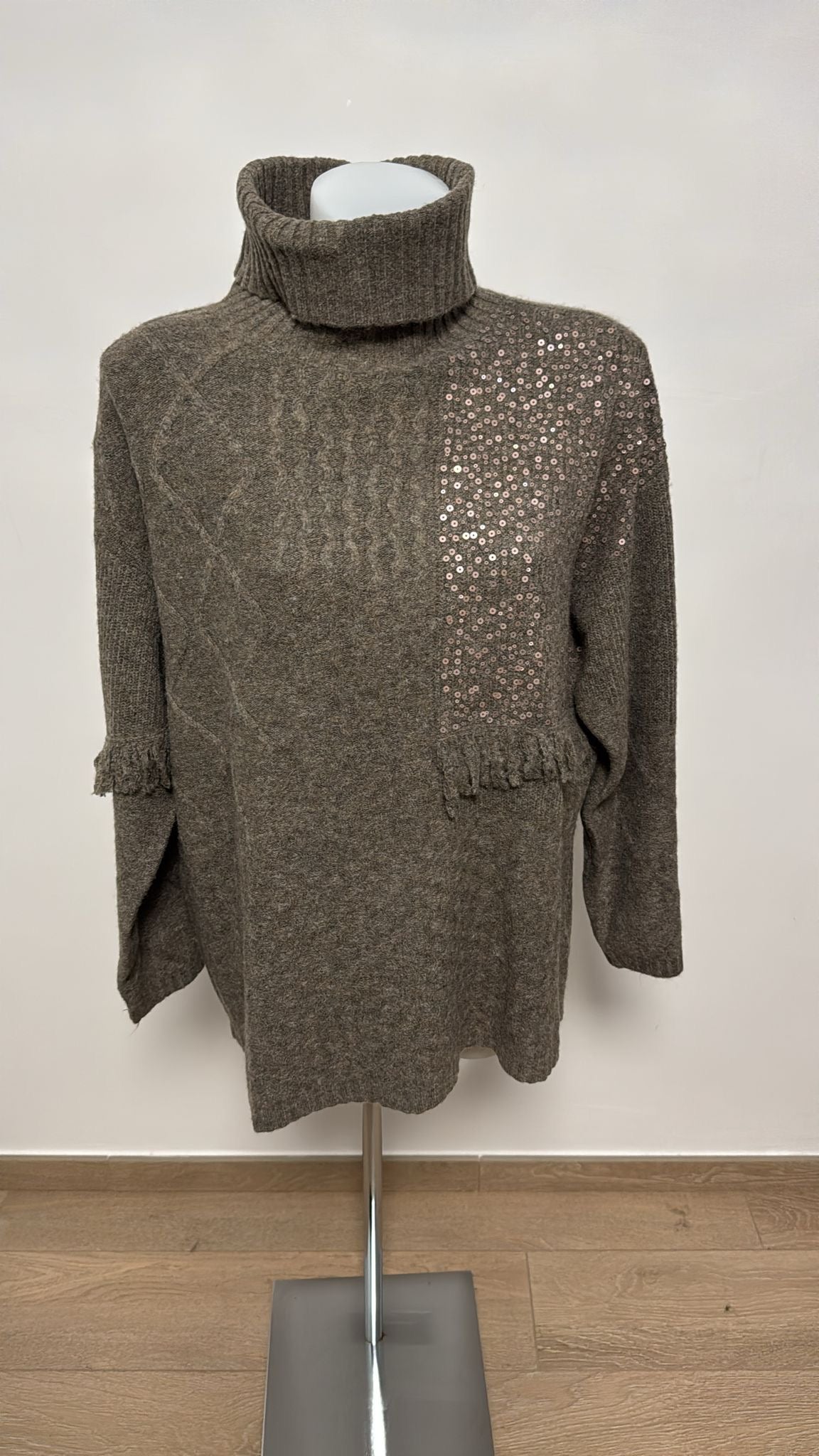 Maglione a collo alto con paillettes