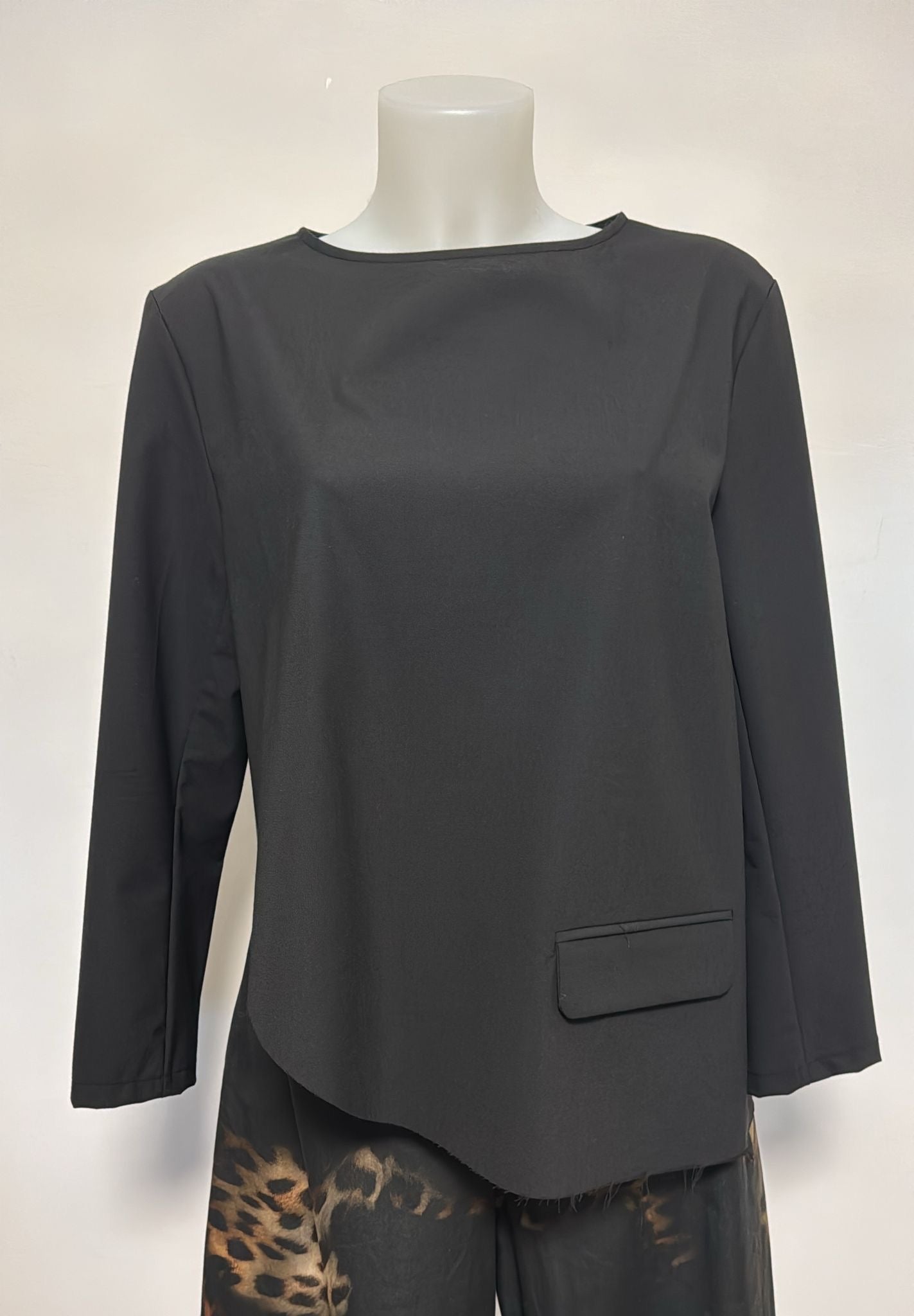 Wendy Trendy casacca arrotondata con taglio vivo