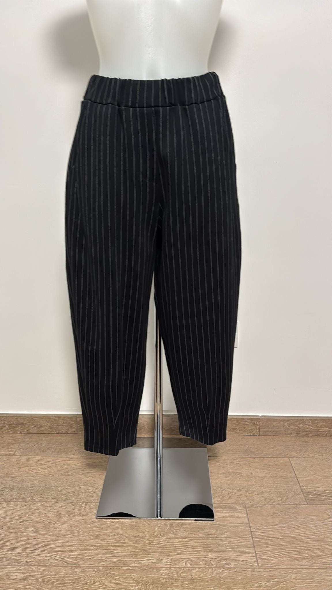 Pantaloni ad ovetto con elastico liscio