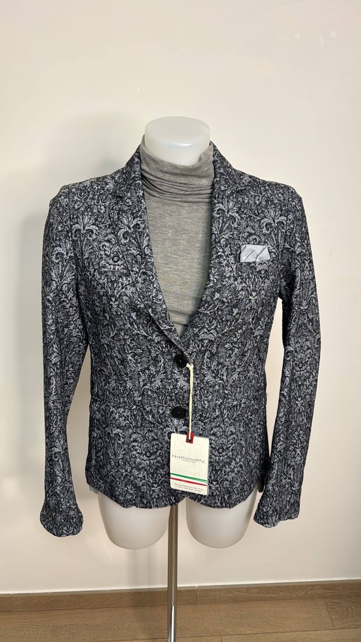 Giacca con tessuto ricamato