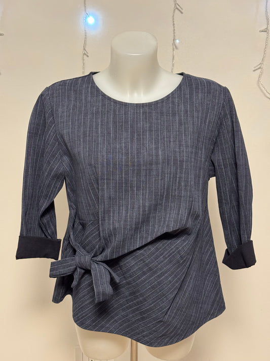 Blusa gessata 158C con fiocco