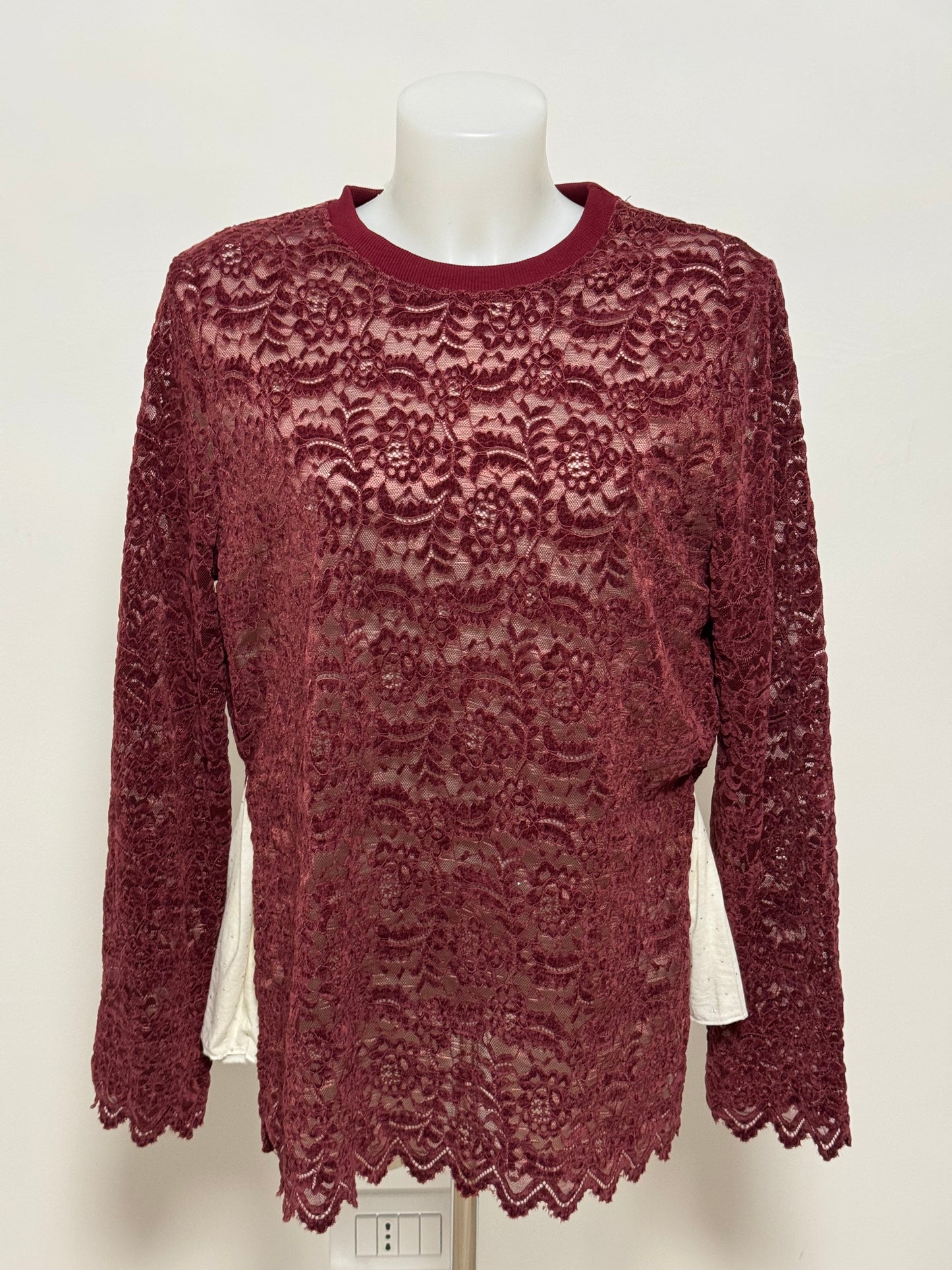 Blusa in ciniglia ricamata