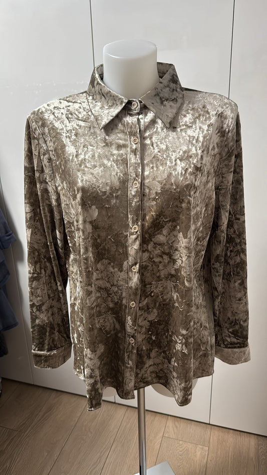 Camicia in ciniglia con ricamo