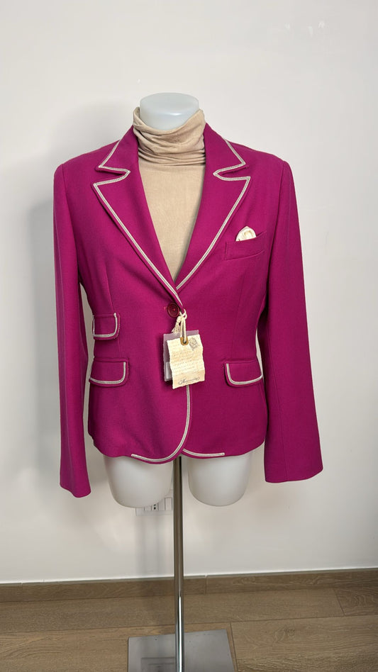 Giacca fucsia con dettagli a contrasto