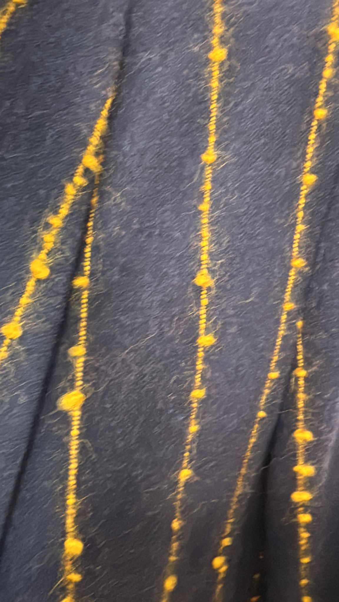 Giacca gessato con filo a rilievo