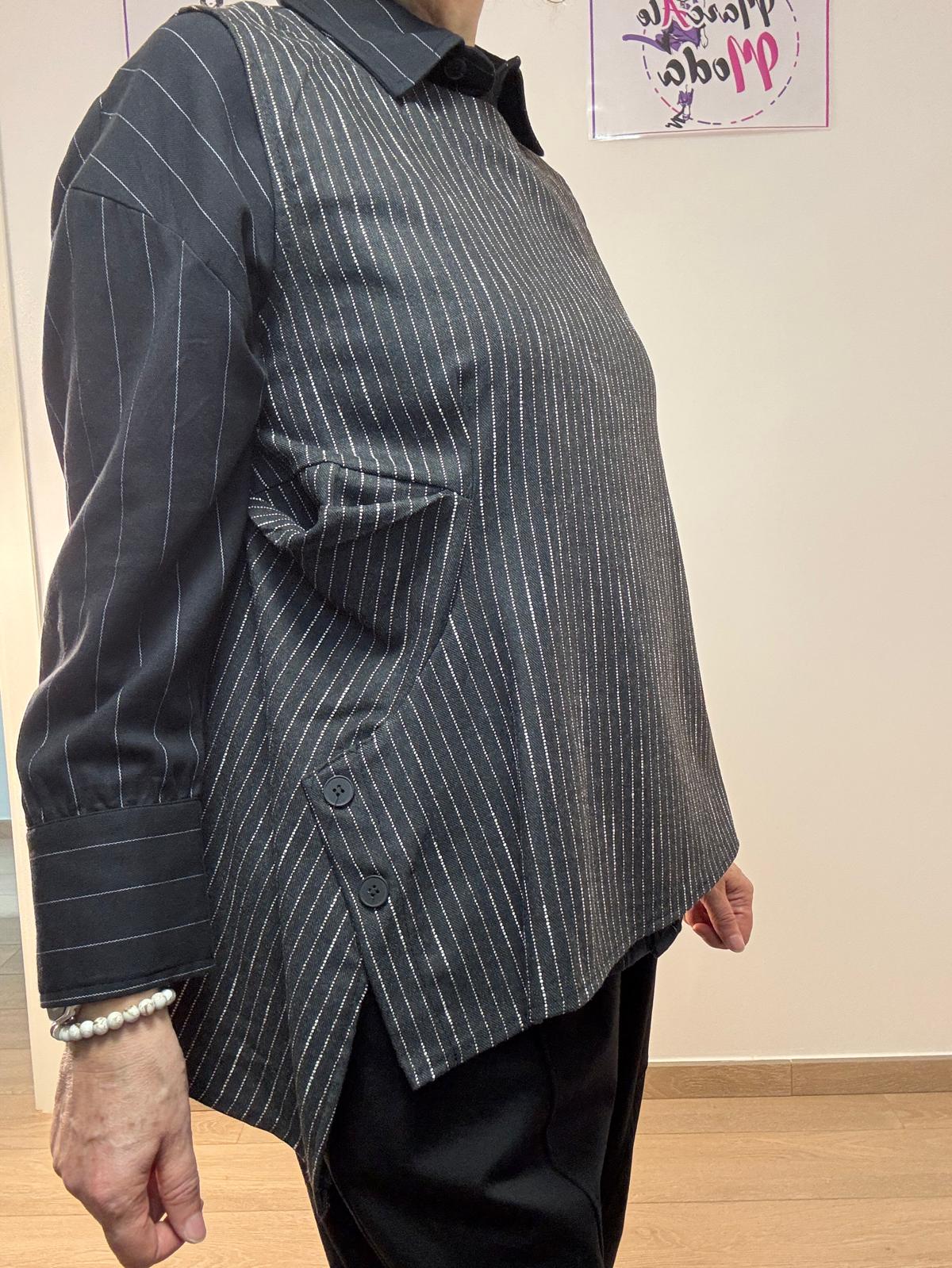 Gilet gessato senza bottoni