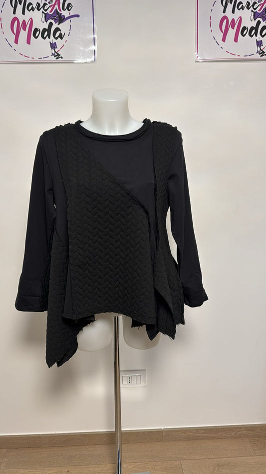 Wendy Trendy blusa asimmetrica con contrasto di tessuto