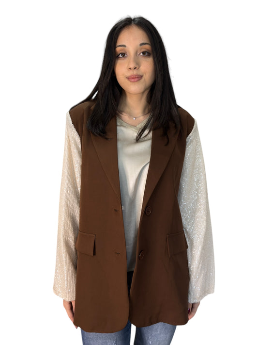 Blazer oversize con maniche a contrasto con paillettes