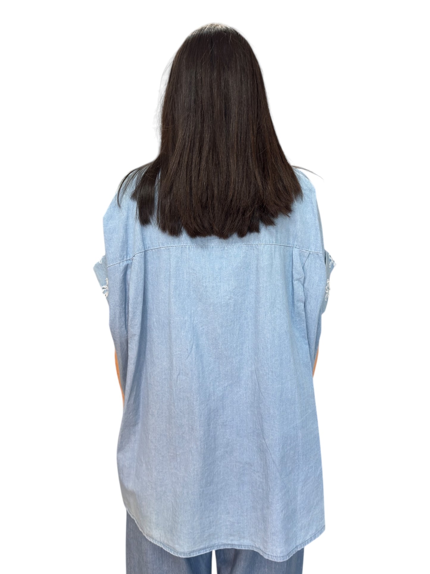 Camicia a maniche corte effetto lavato con ricami