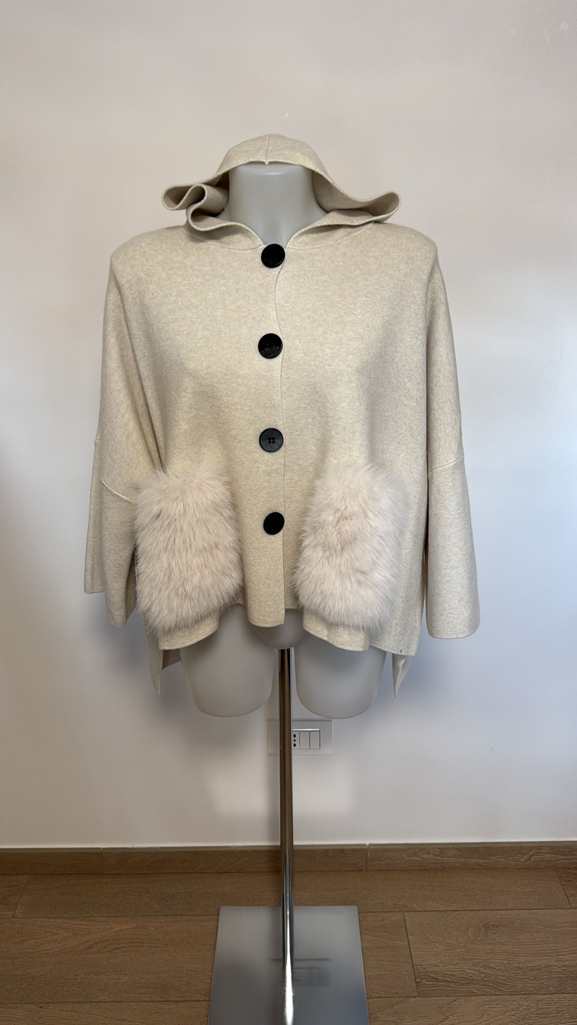Mantella cardigan cappuccio